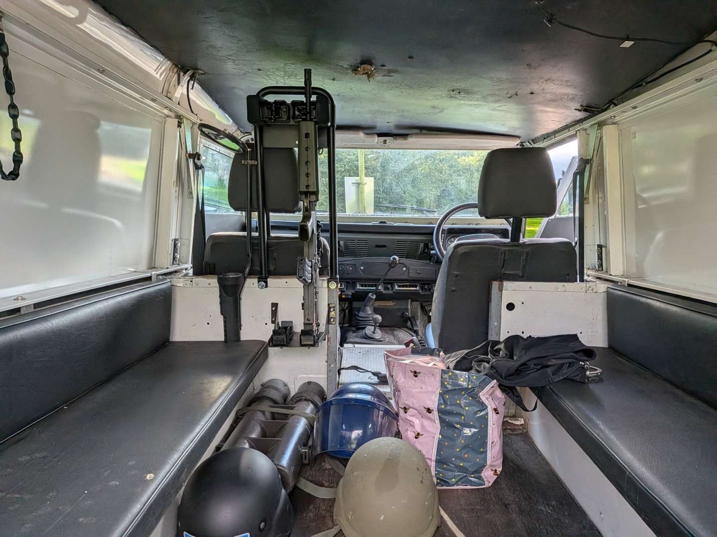 <p>1993 LAND ROVER 110 DEFENDER TURBO PENMAN</p>
