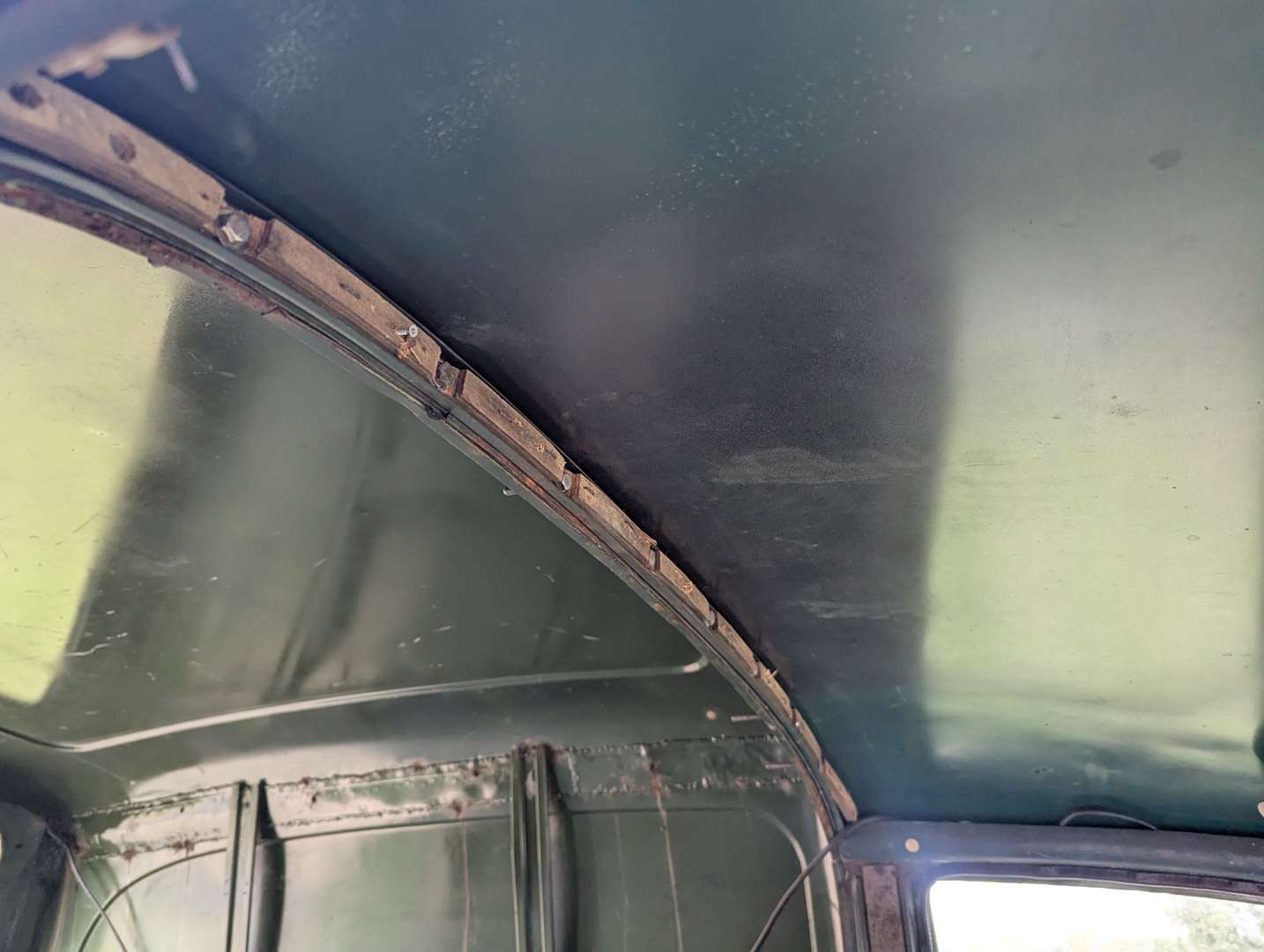 <p>1969 MORRIS LIGHT VAN</p>