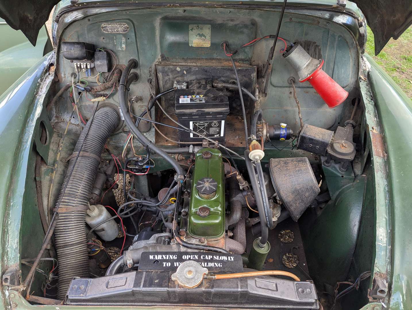 <p>1969 MORRIS LIGHT VAN</p>