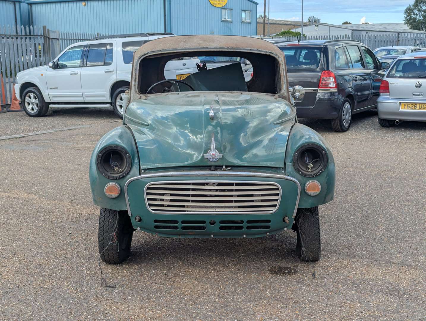 <p>1968 AUSTIN 6CWT PICK-UP</p>