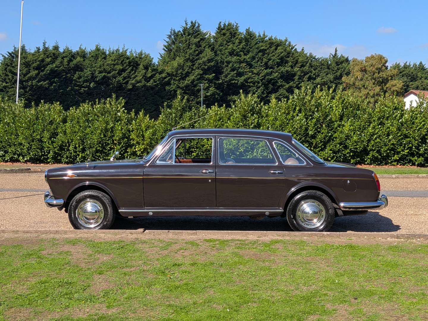 <p>1969 AUSTIN 3 LITRE</p>