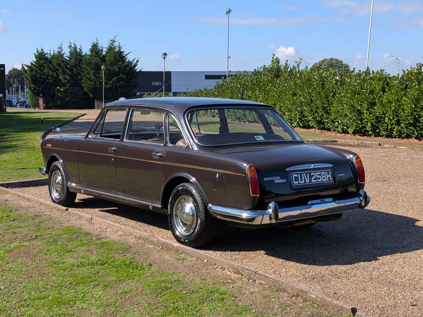 <p>1969 AUSTIN 3 LITRE</p>