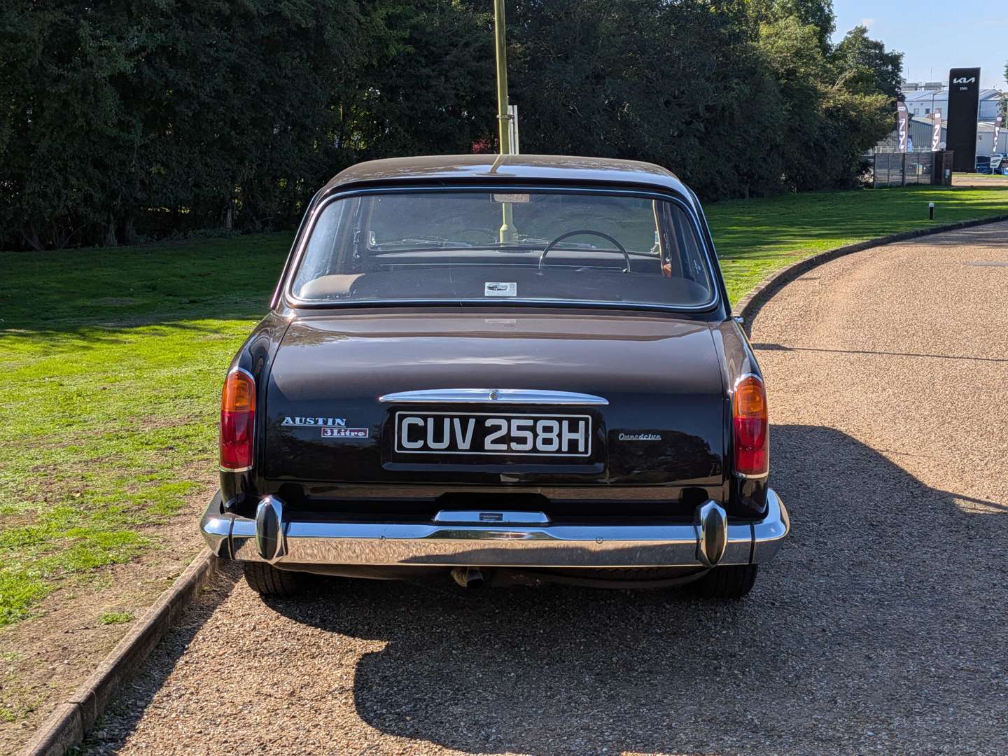 <p>1969 AUSTIN 3 LITRE</p>