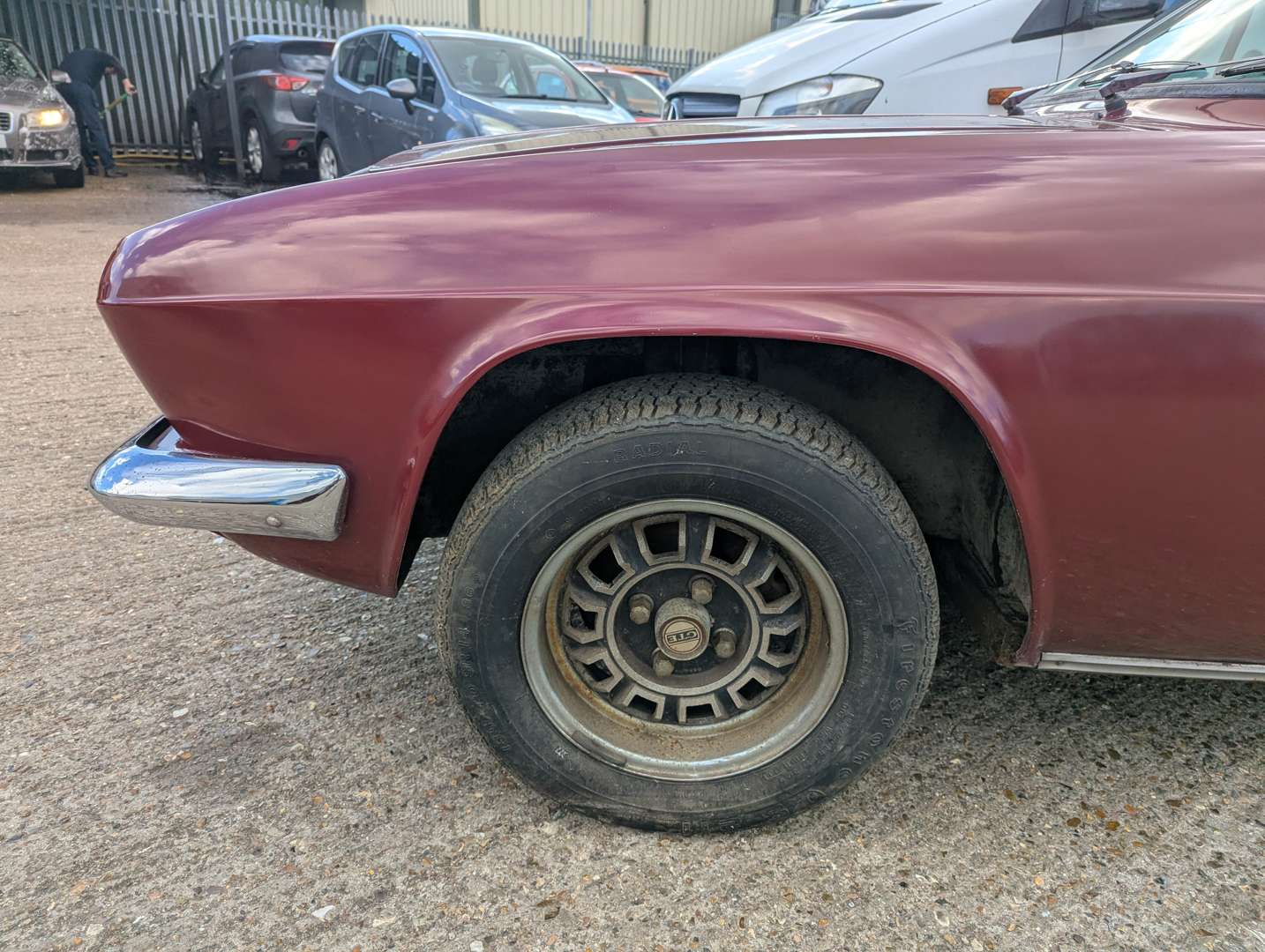 <p>1973 RELIANT SCIMITAR GTE</p>