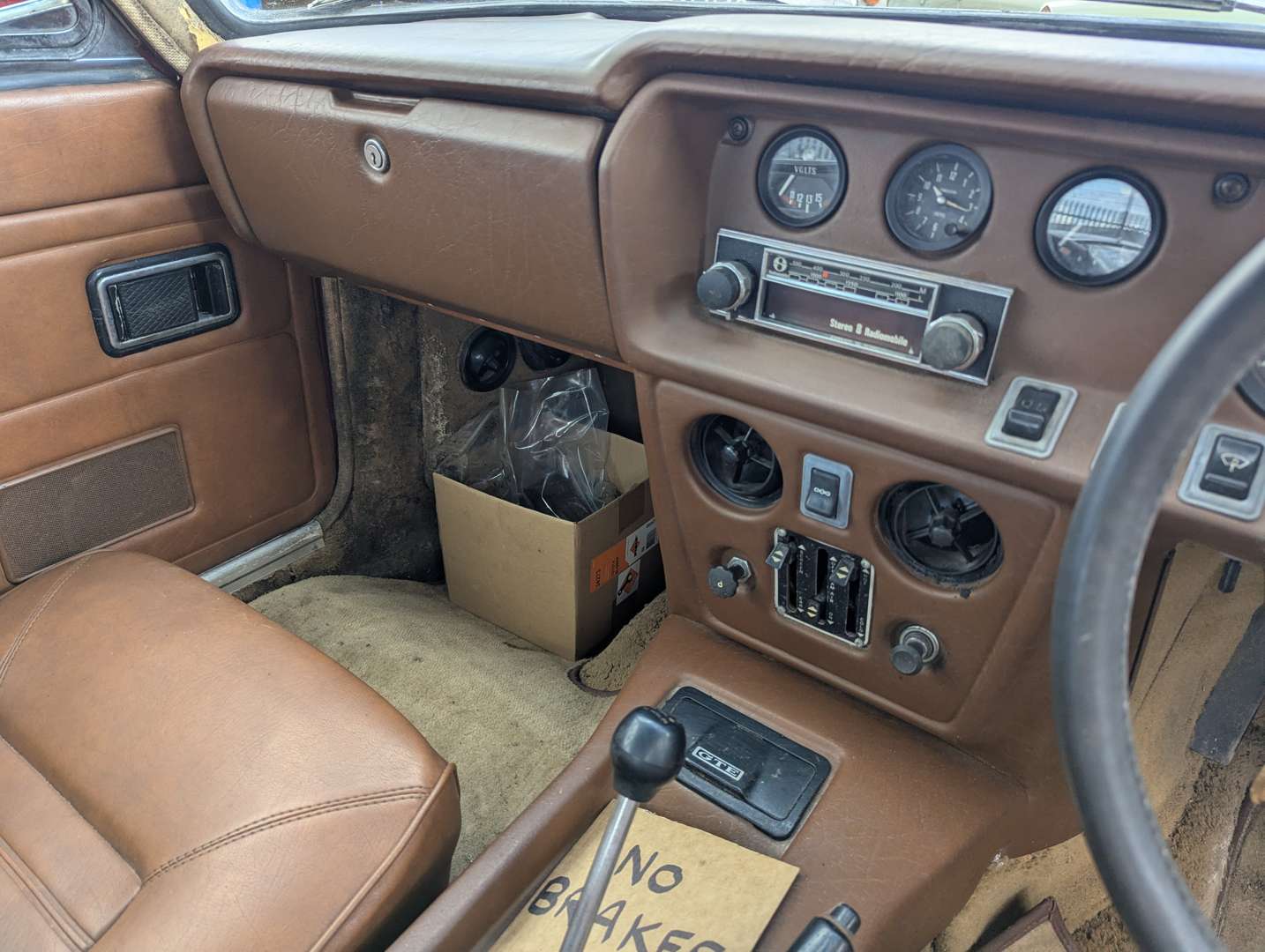 <p>1973 RELIANT SCIMITAR GTE</p>