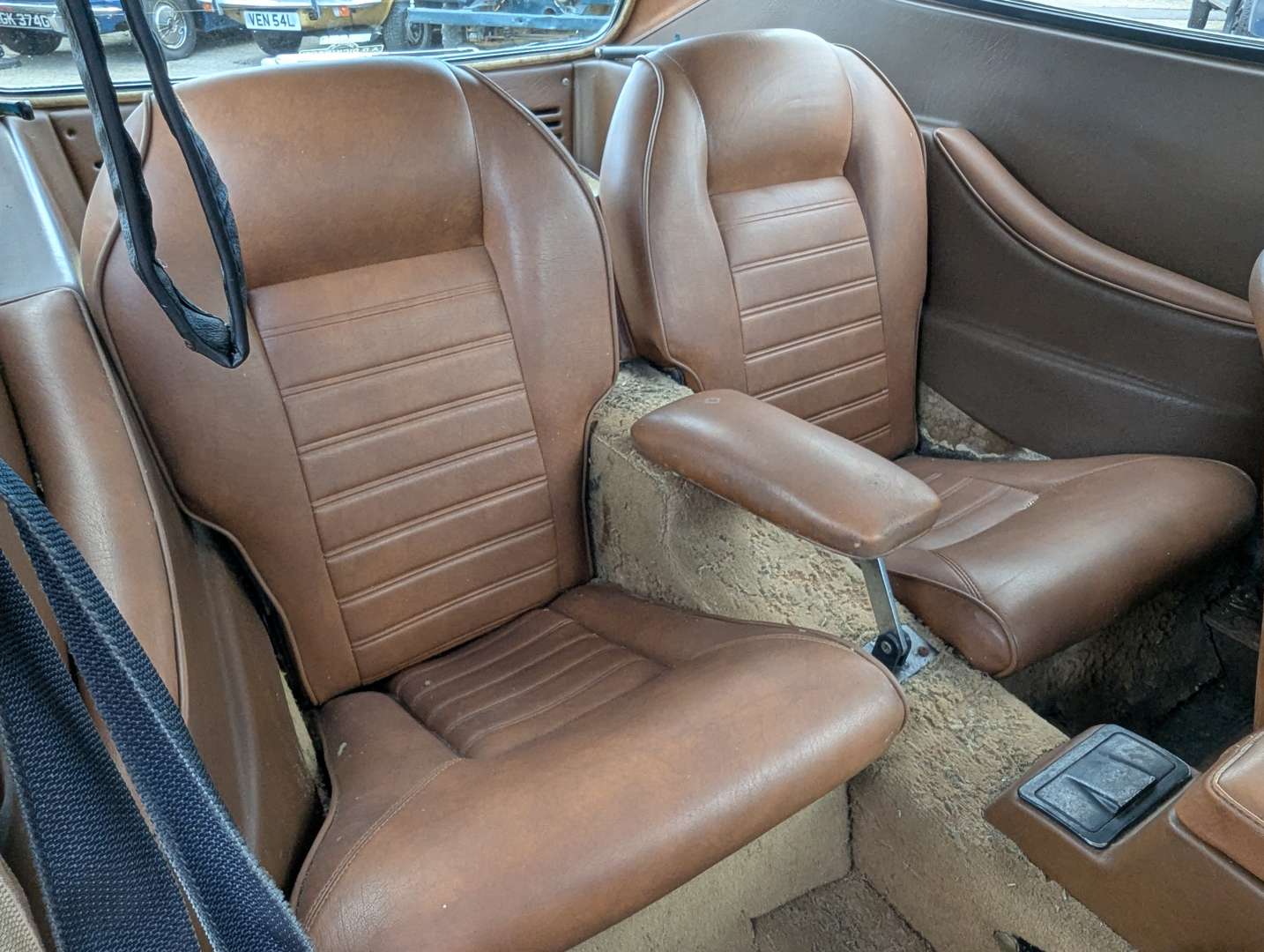 <p>1973 RELIANT SCIMITAR GTE</p>