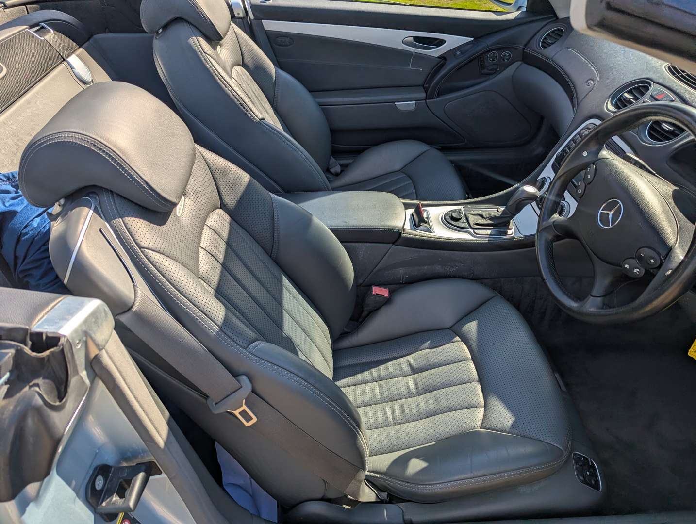 <p>2003 MERCEDES SL55 AMG R230 KOMPRESSOR AUTO</p>