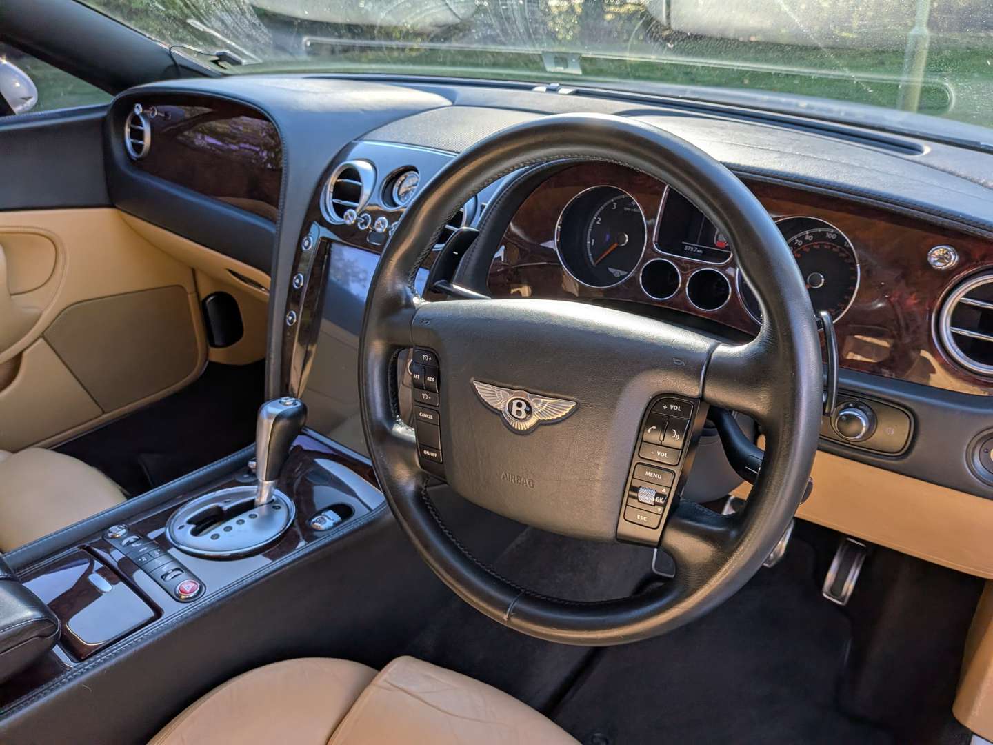 <p>2004 BENTLEY CONTINENTAL GT</p>