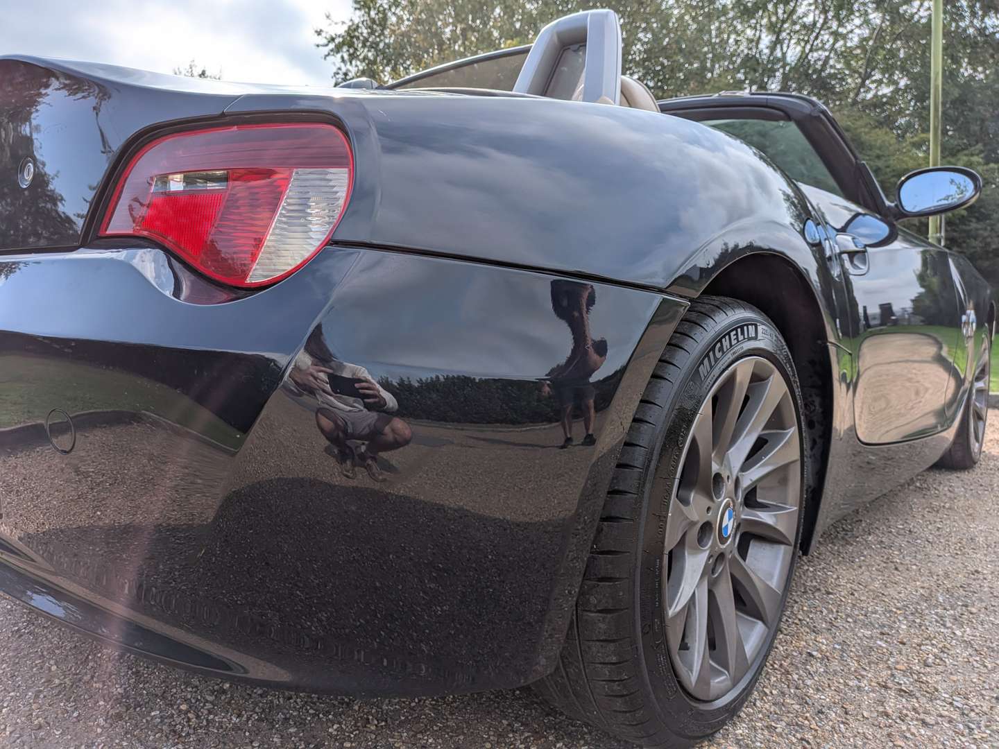 <p>2006 BMW Z4 SE</p>
