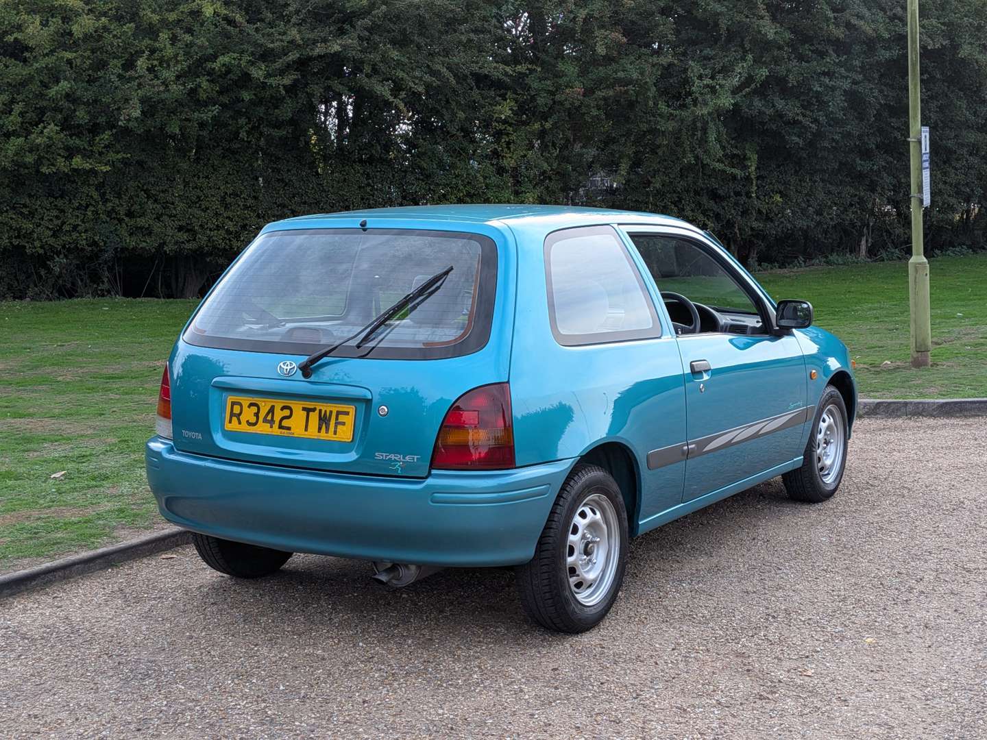 <p>1998 TOYOTA STARLET SPORTIF - ONE REGISTERED OWNER FROM NEW</p>