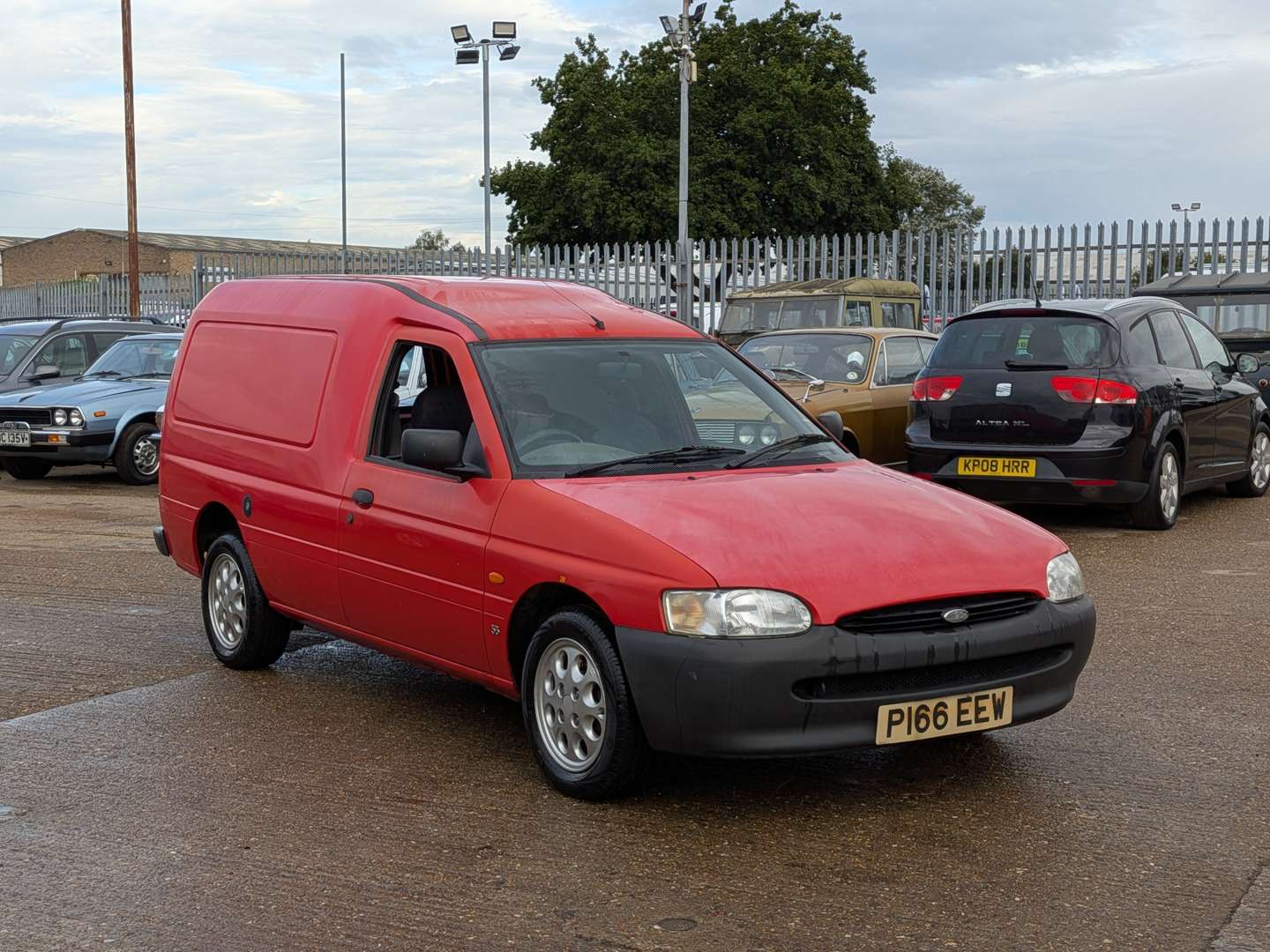 <p>1996 FORD ESCORT VAN 55D</p>