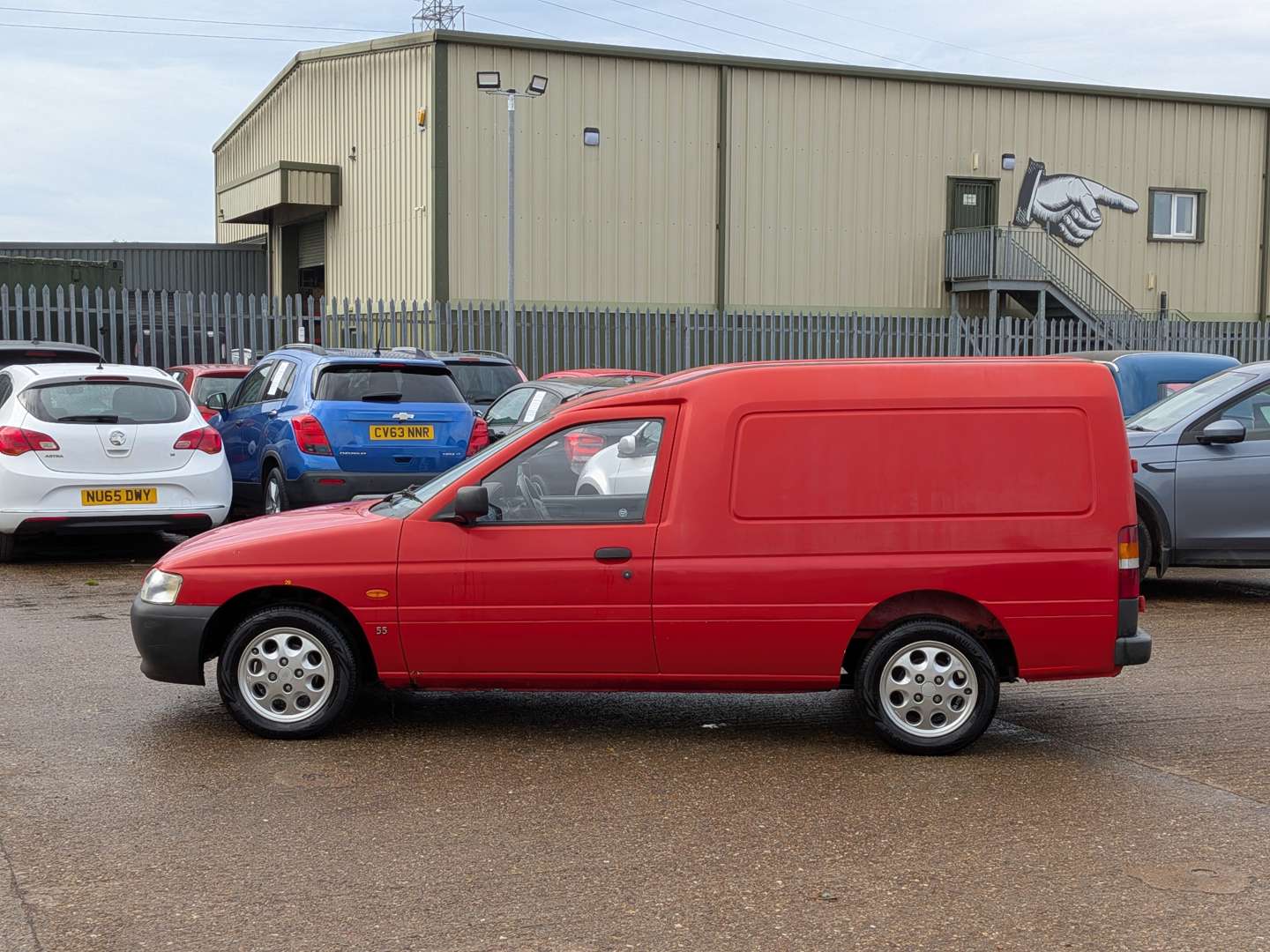 <p>1996 FORD ESCORT VAN 55D</p>