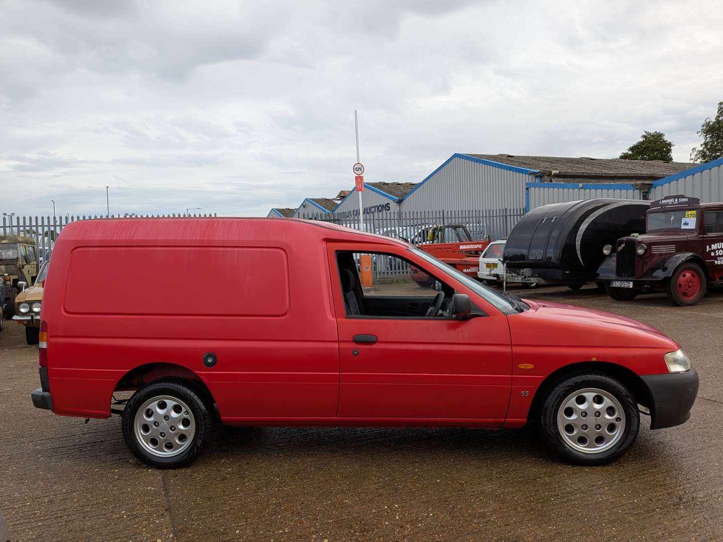 <p>1996 FORD ESCORT VAN 55D</p>