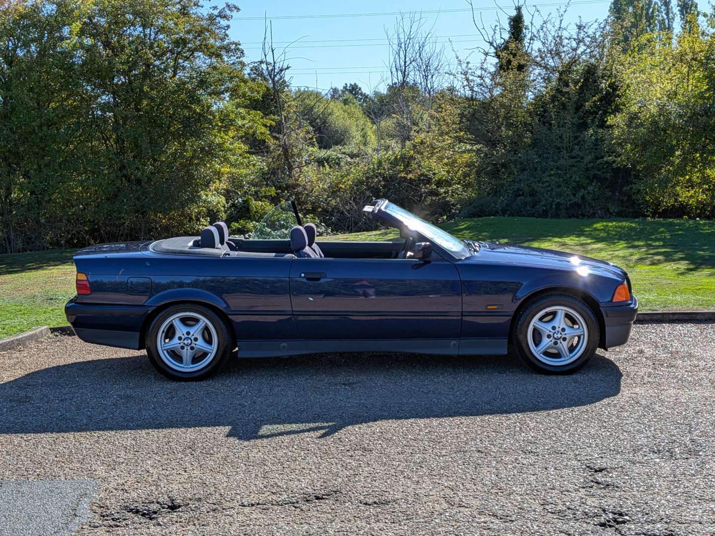 <p>1995 BMW E36 320I CONVERTIBLE</p>