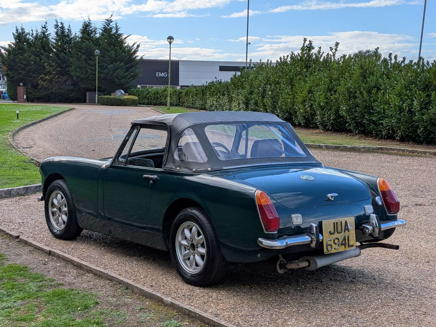 <p>1972 MG MIDGET</p>