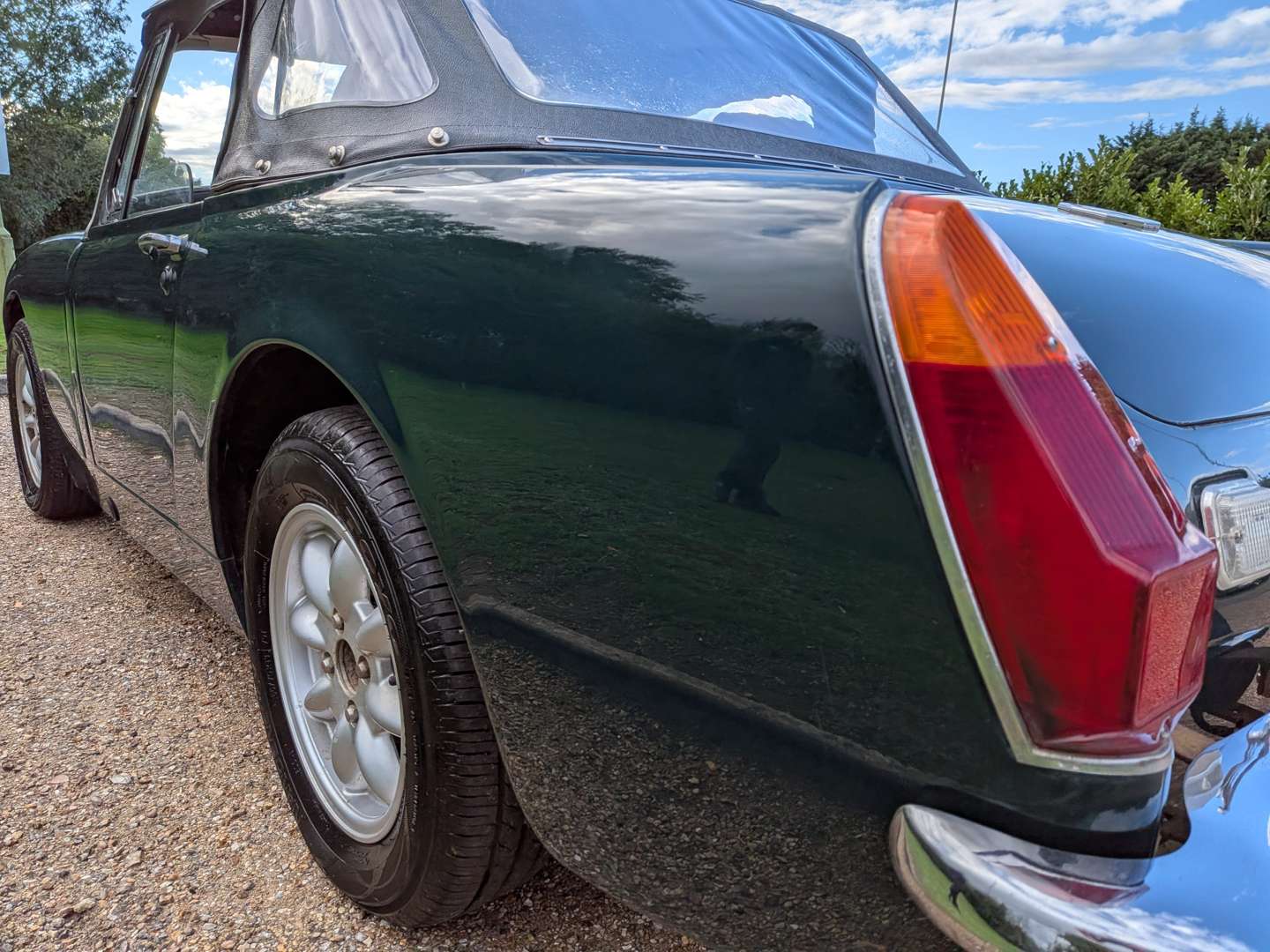 <p>1972 MG MIDGET</p>