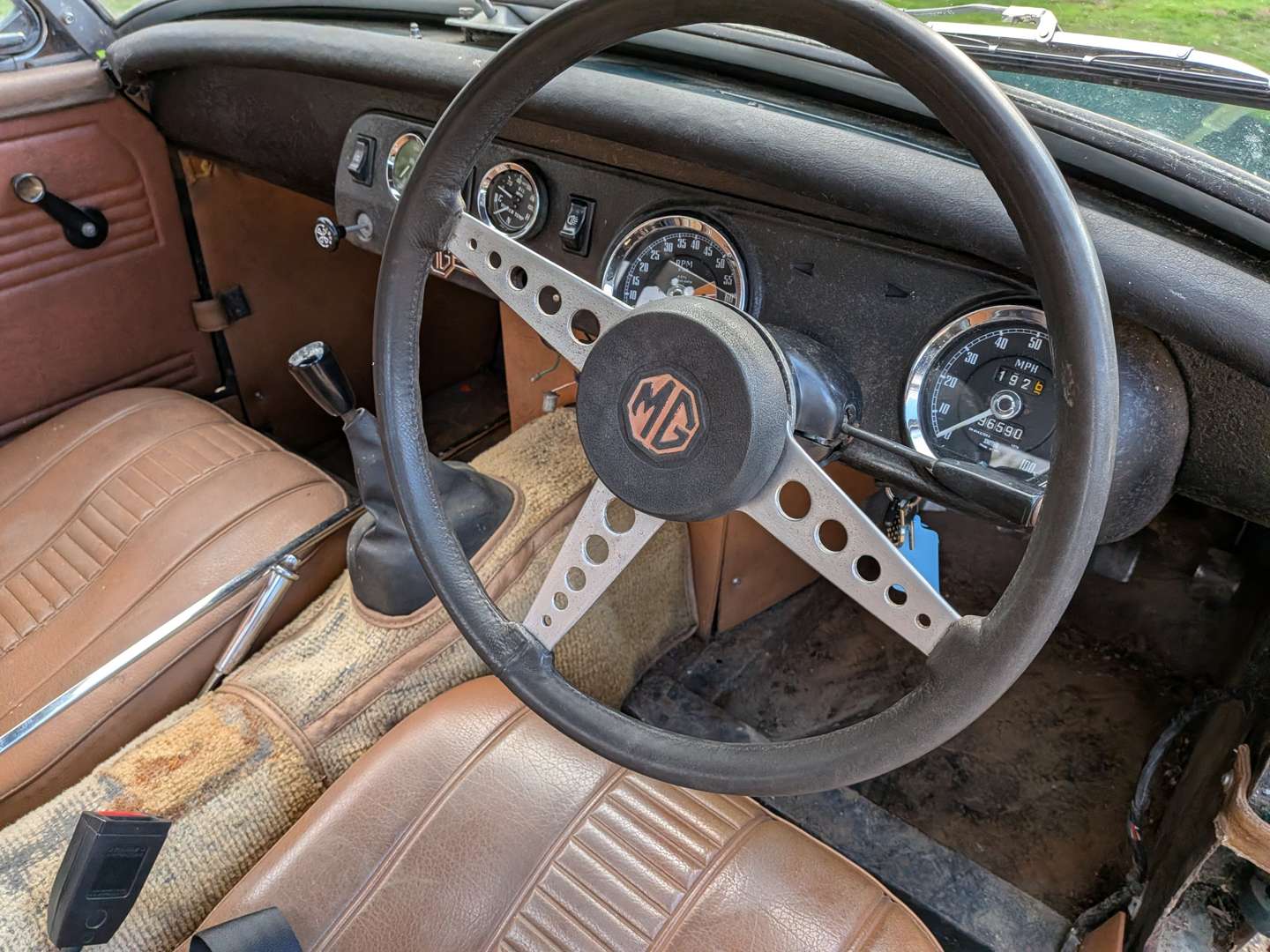 <p>1972 MG MIDGET</p>