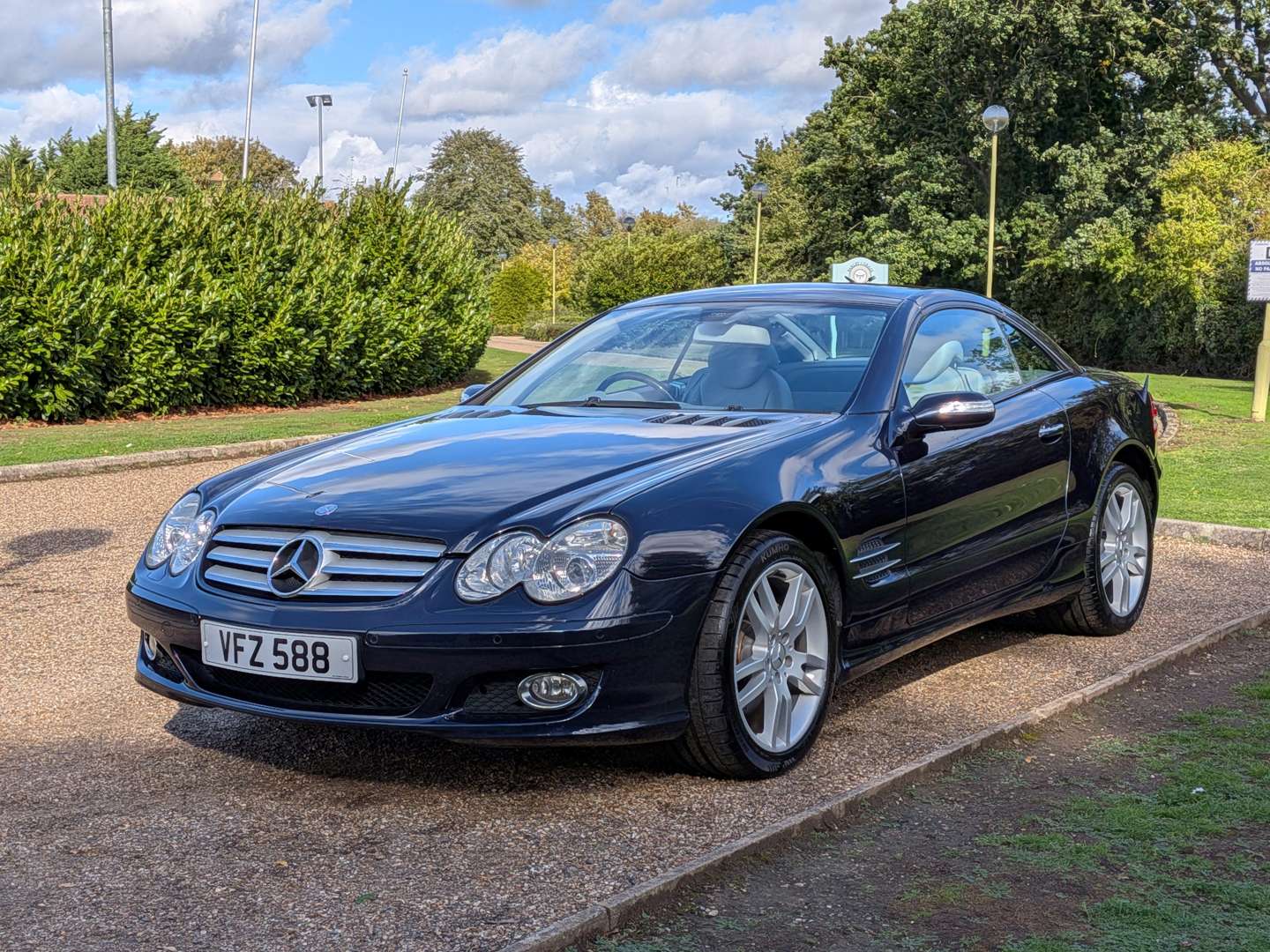 <p>2006 MERCEDES SL350 R230 AUTO</p>