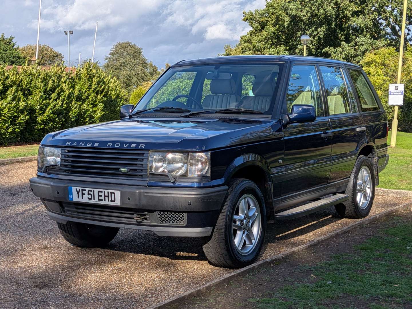 <p>2001 RANGE ROVER P38 DHSE AUTO</p>