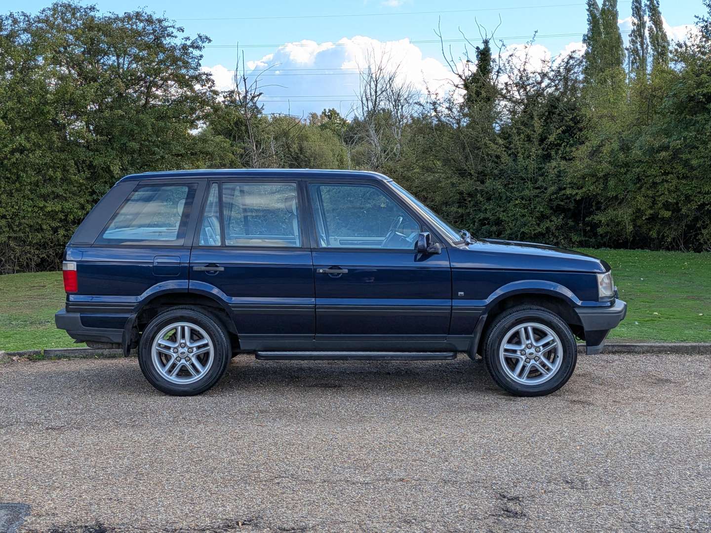 <p>2001 RANGE ROVER P38 DHSE AUTO</p>