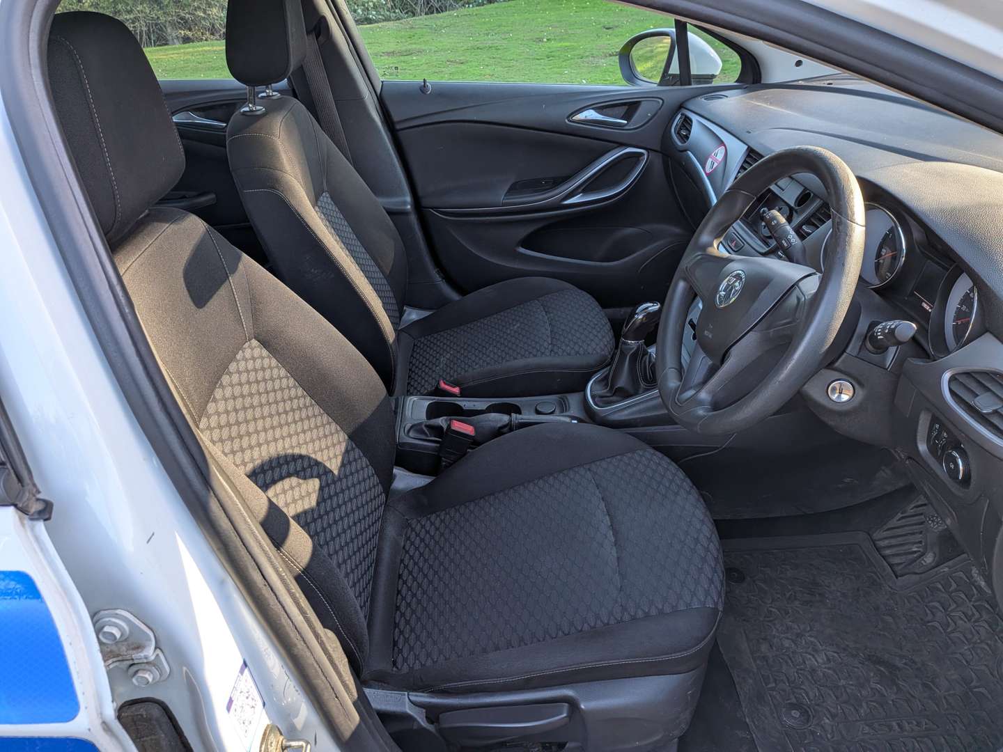 <p>2017 VAUXHALL ASTRA CDTI ‘POLICE’</p>