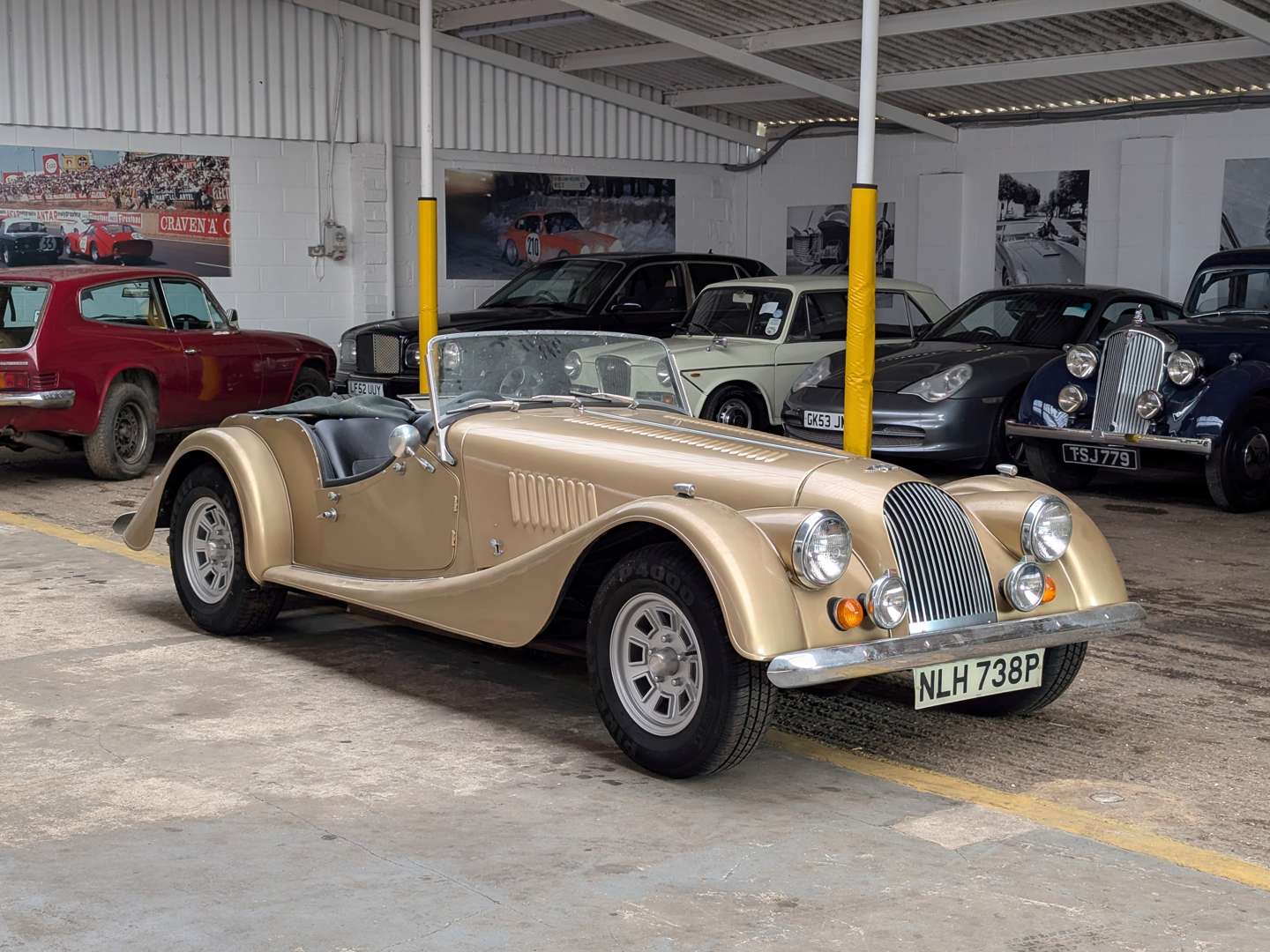<p>1976 MORGAN PLUS 8 - 2,300 MILES AND ONE OWNER FROM NEW</p>