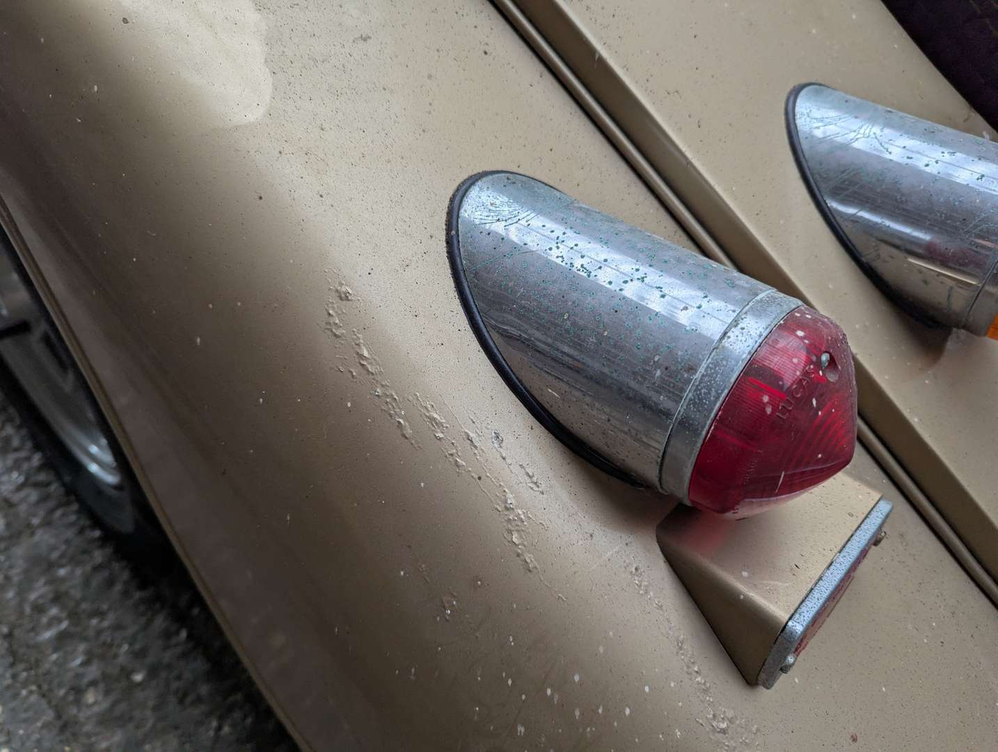 <p>1976 MORGAN PLUS 8 - 2,300 MILES AND ONE OWNER FROM NEW</p>