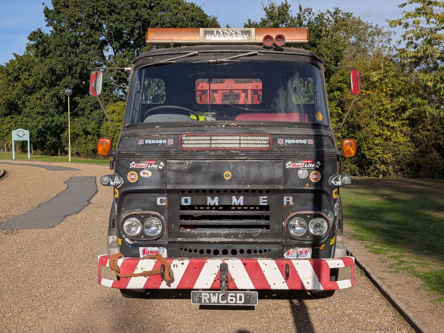 <p>1966 COMMER QX MAXILOAD RECOVERY</p>