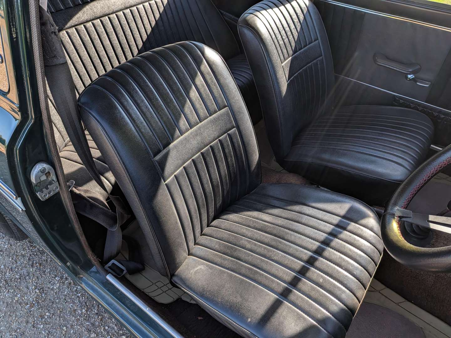 <p>1967 VAUXHALL VIVA SL</p>
