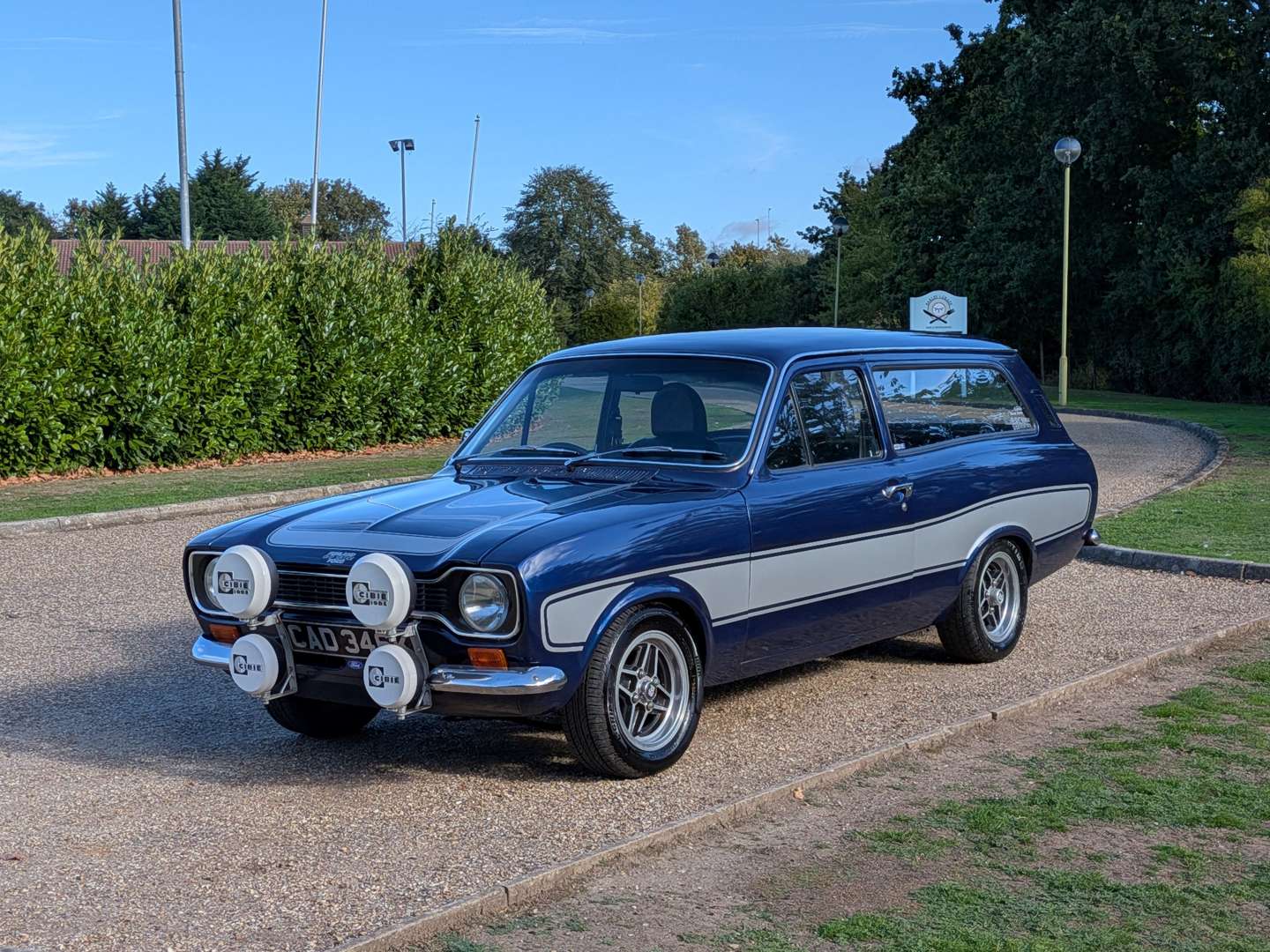 <p>1972 FORD ESCORT ESTATE</p>