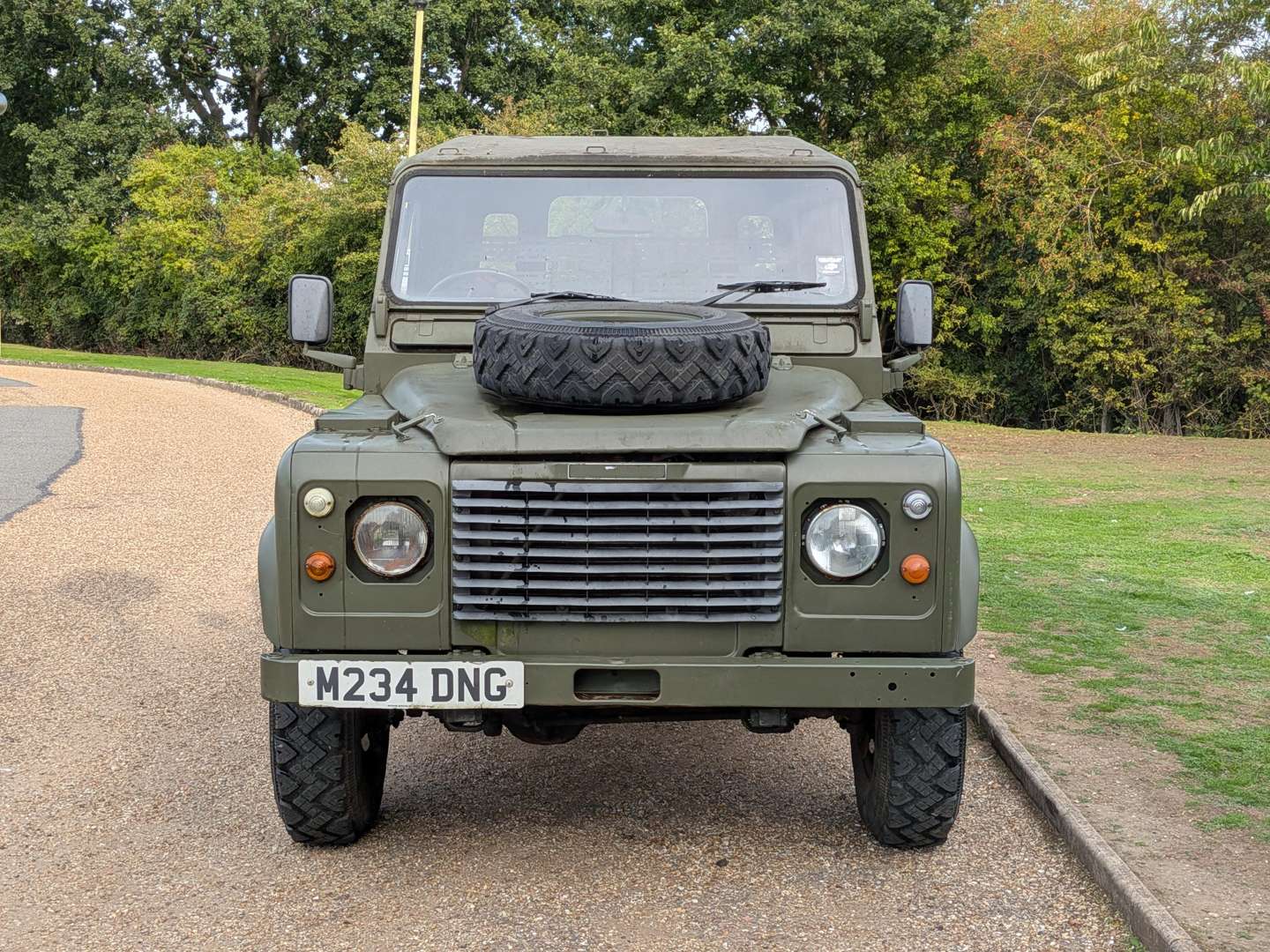 <p>1995 LAND ROVER DEFENDER 110</p>