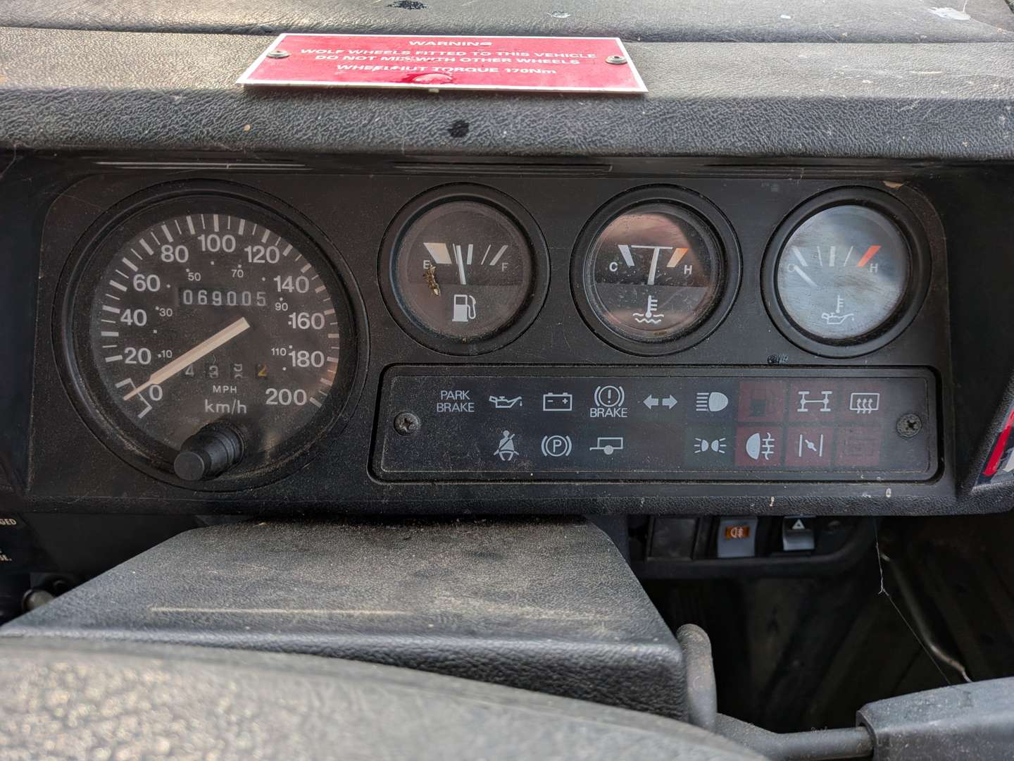 <p>1995 LAND ROVER DEFENDER 110</p>
