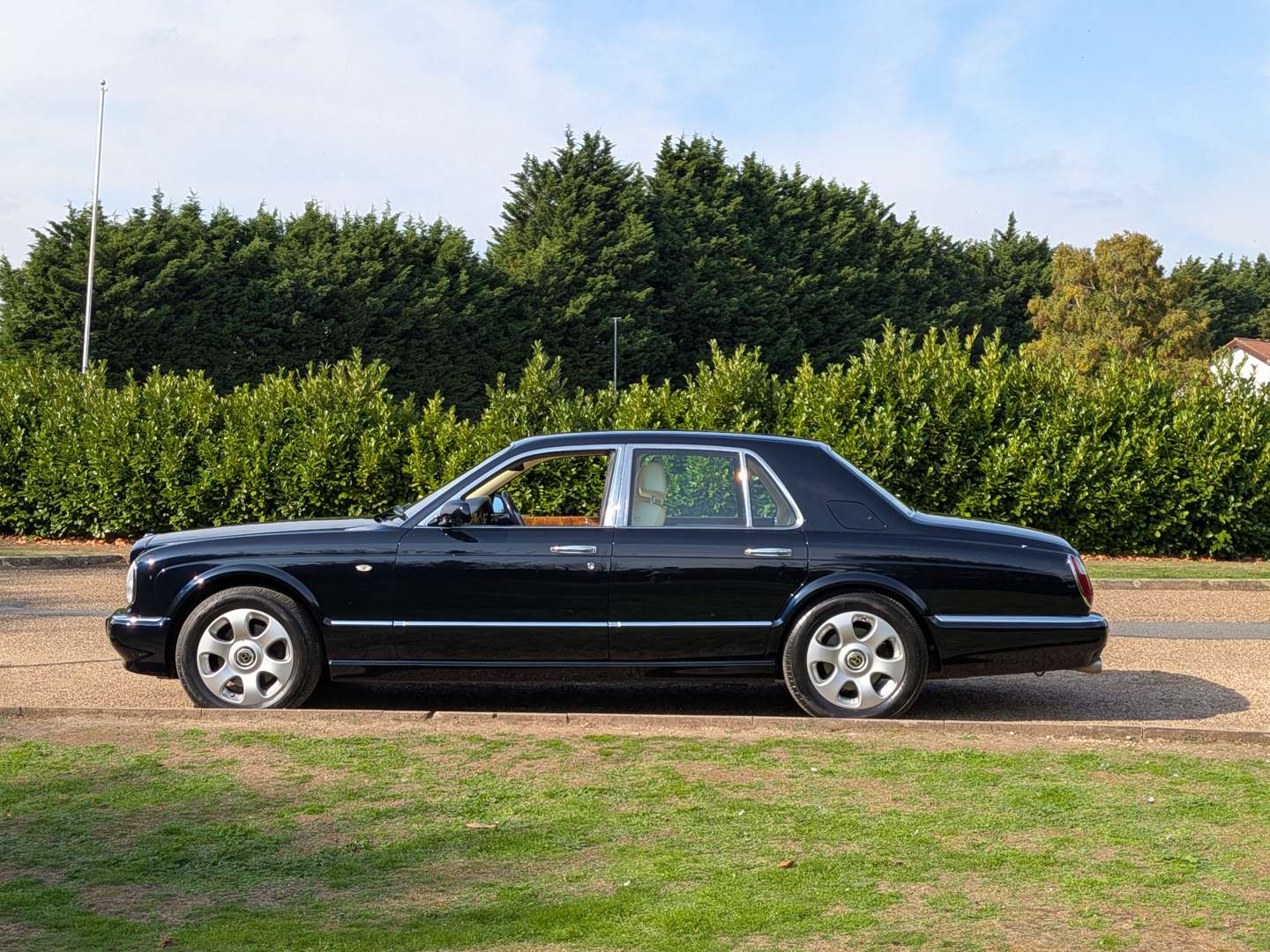 <p>1998 BENTLEY ARNAGE</p>