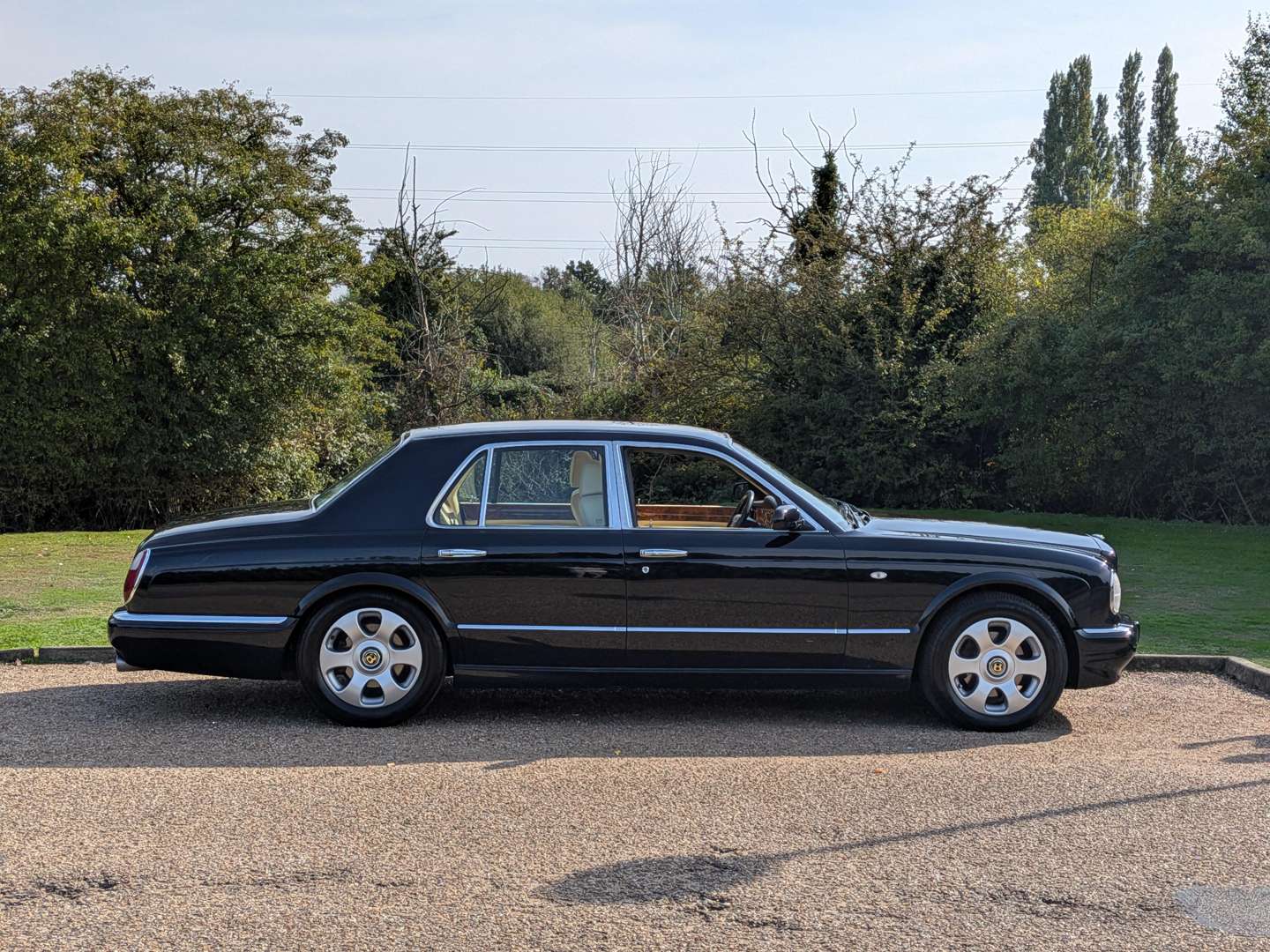 <p>1998 BENTLEY ARNAGE</p>