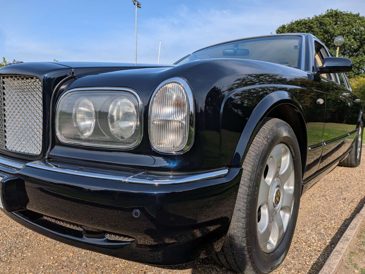 <p>1998 BENTLEY ARNAGE</p>