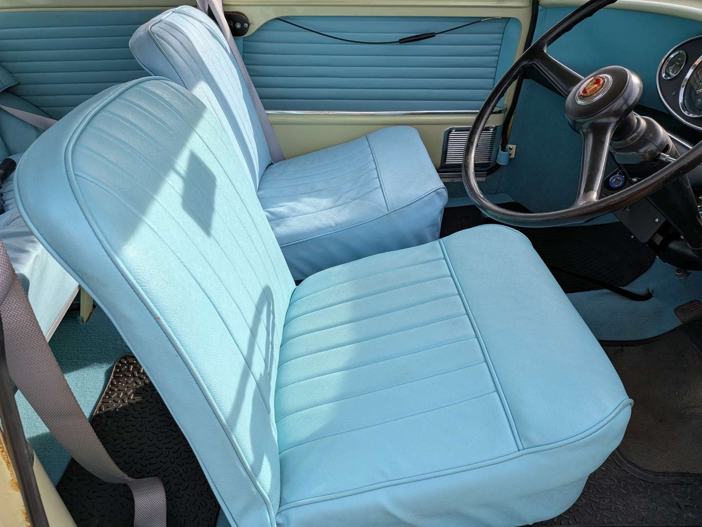 <p>1963 MORRIS MINI 850</p>