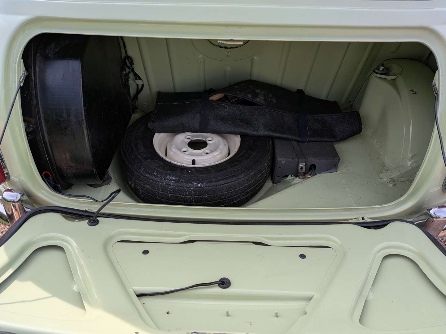 <p>1963 MORRIS MINI 850</p>