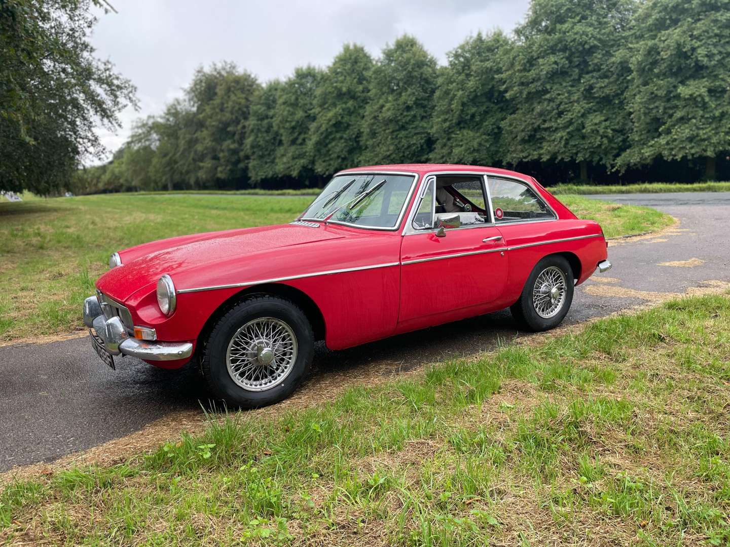 <p>1968 MG B GT</p>