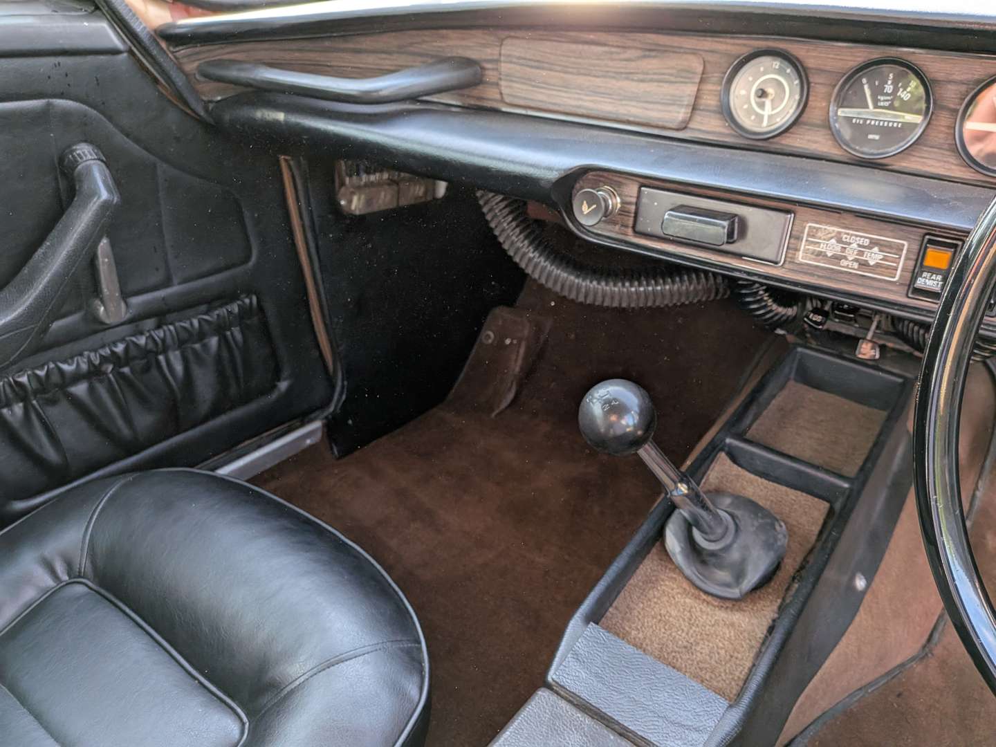 <p>1973 VOLVO 1800ES</p>