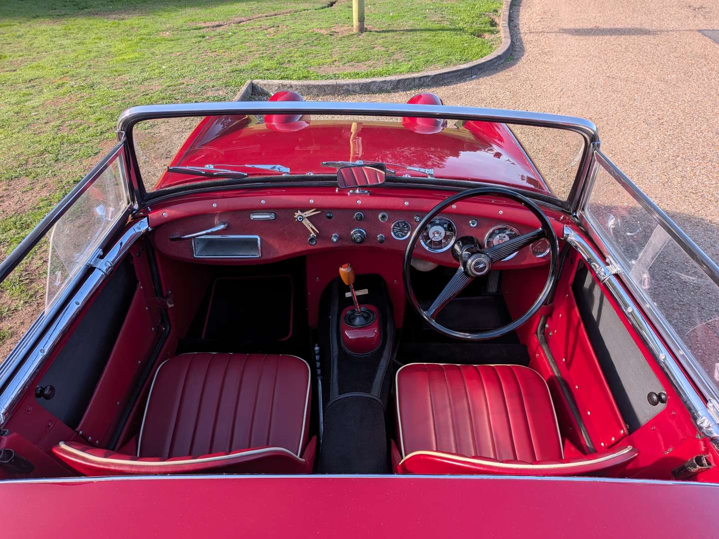 <p>1960 AUSTIN HEALEY FROGEYE SPRITE</p>