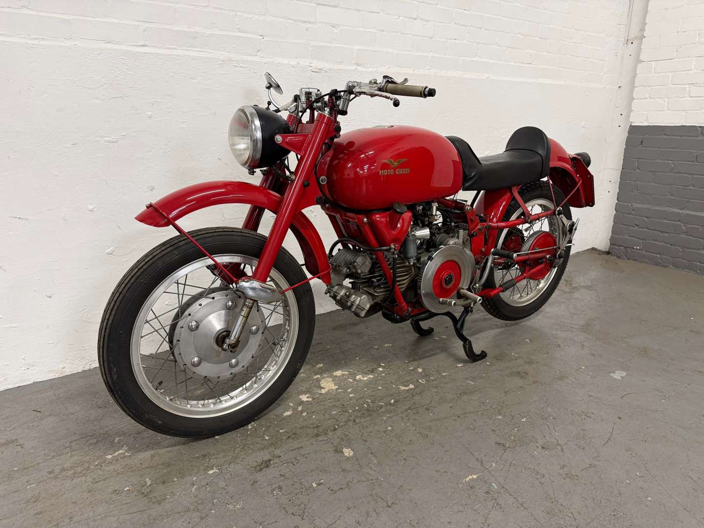 <p>1953 MOTO GUZZI FALCONE SPORT</p>