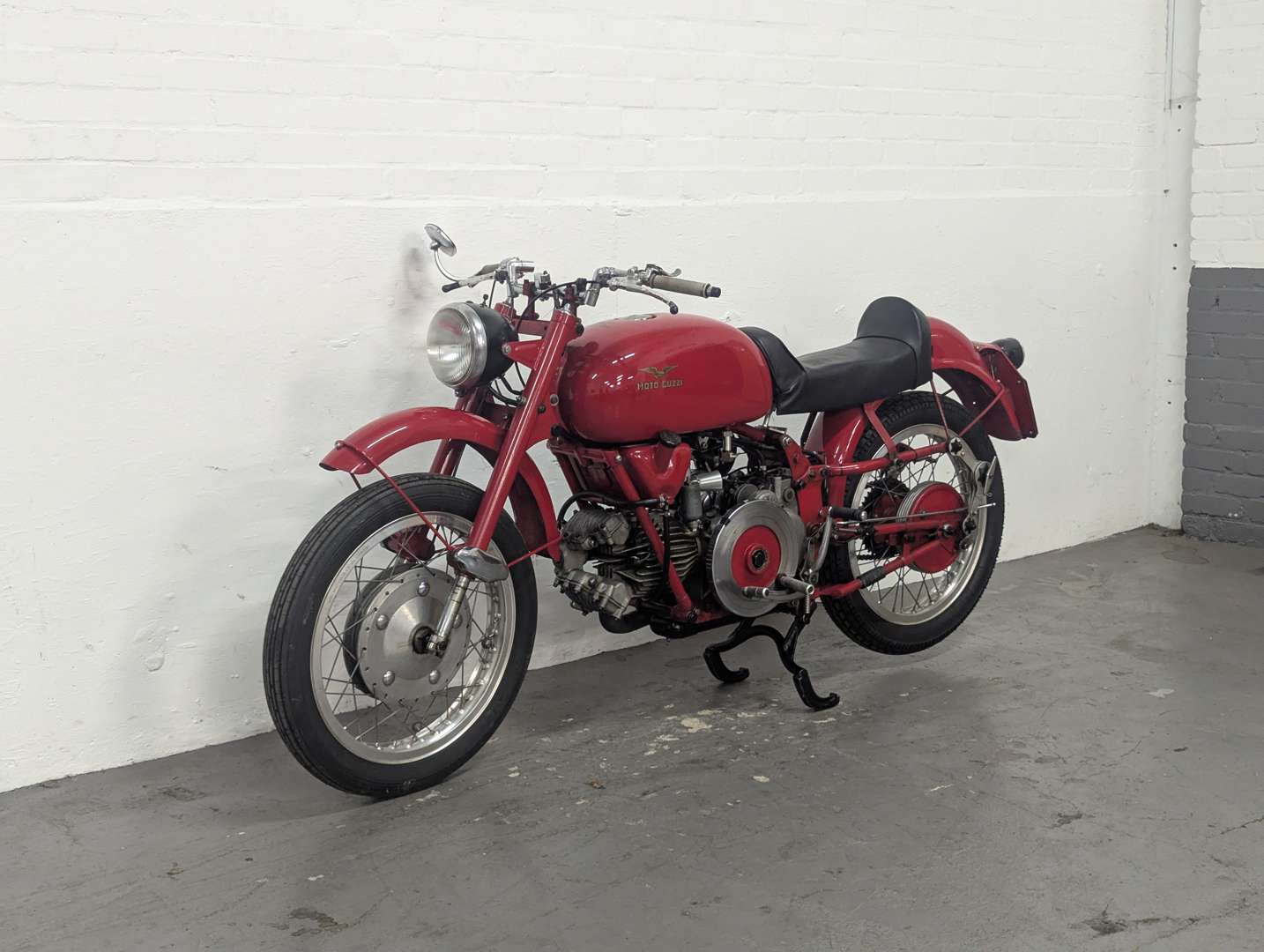 <p>1953 MOTO GUZZI FALCONE SPORT</p>