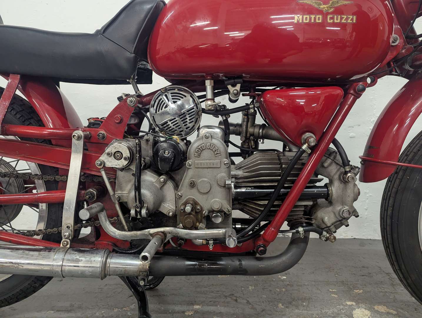 <p>1953 MOTO GUZZI FALCONE SPORT</p>
