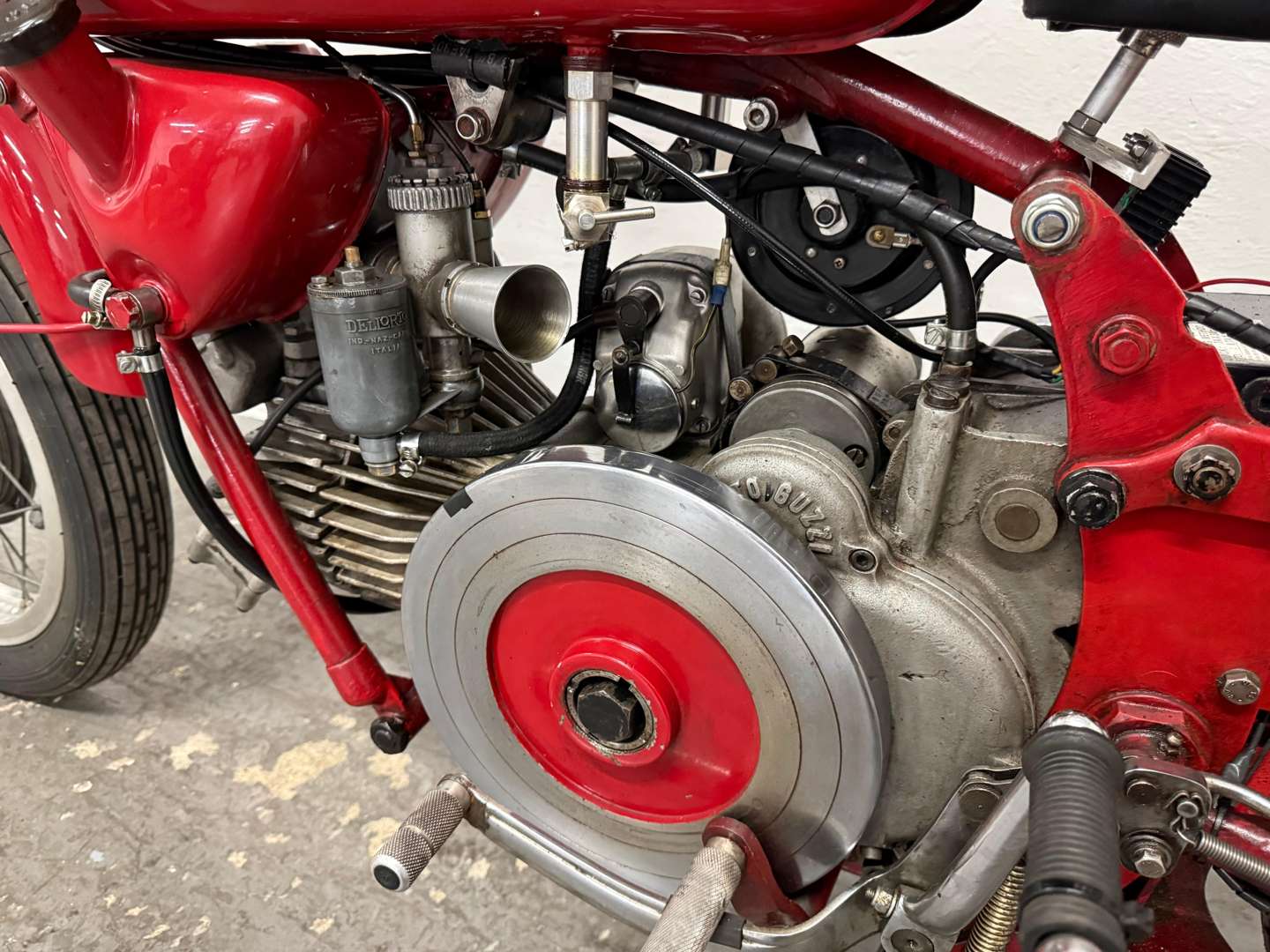 <p>1953 MOTO GUZZI FALCONE SPORT</p>