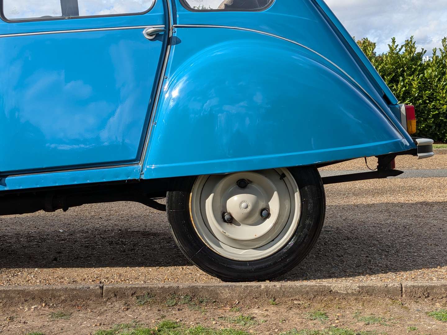 <p>1984 CITROEN 2CV6 SPECIAL</p>