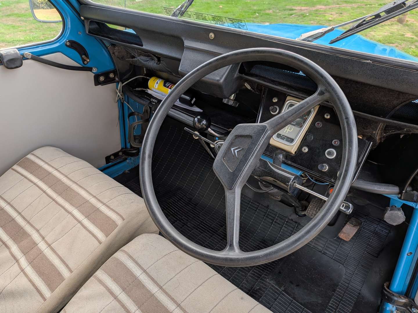 <p>1984 CITROEN 2CV6 SPECIAL</p>