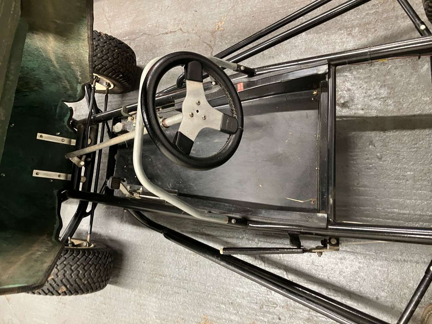 <p>STRIKES RACING ERA</p>