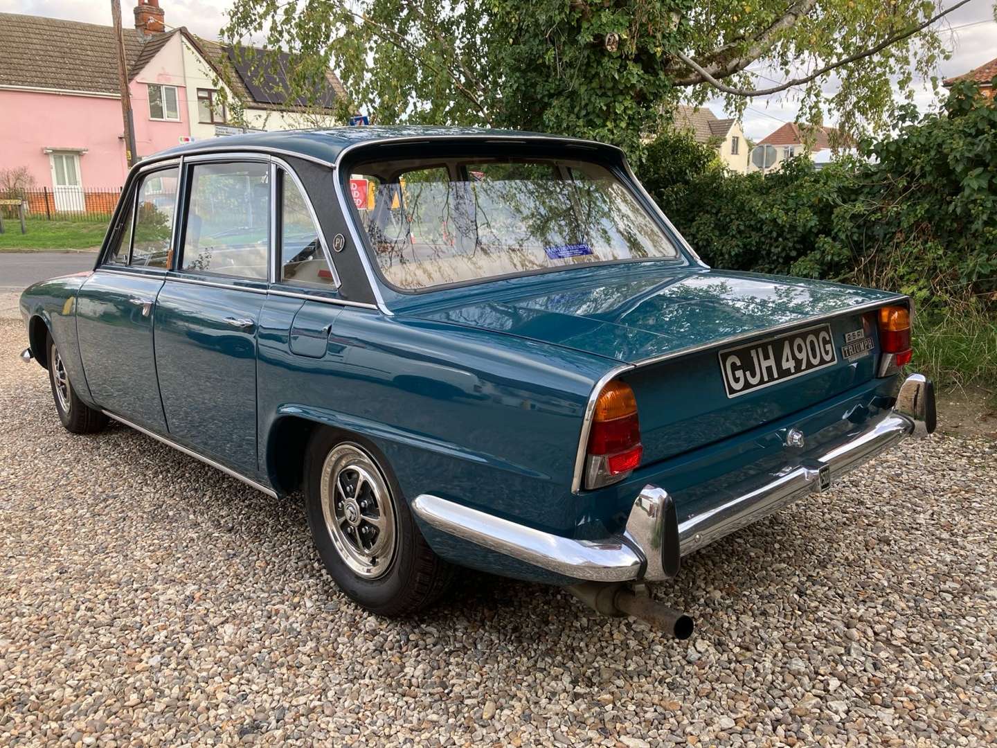 <p>1968 TRIUMPH 2000 MK1</p>
