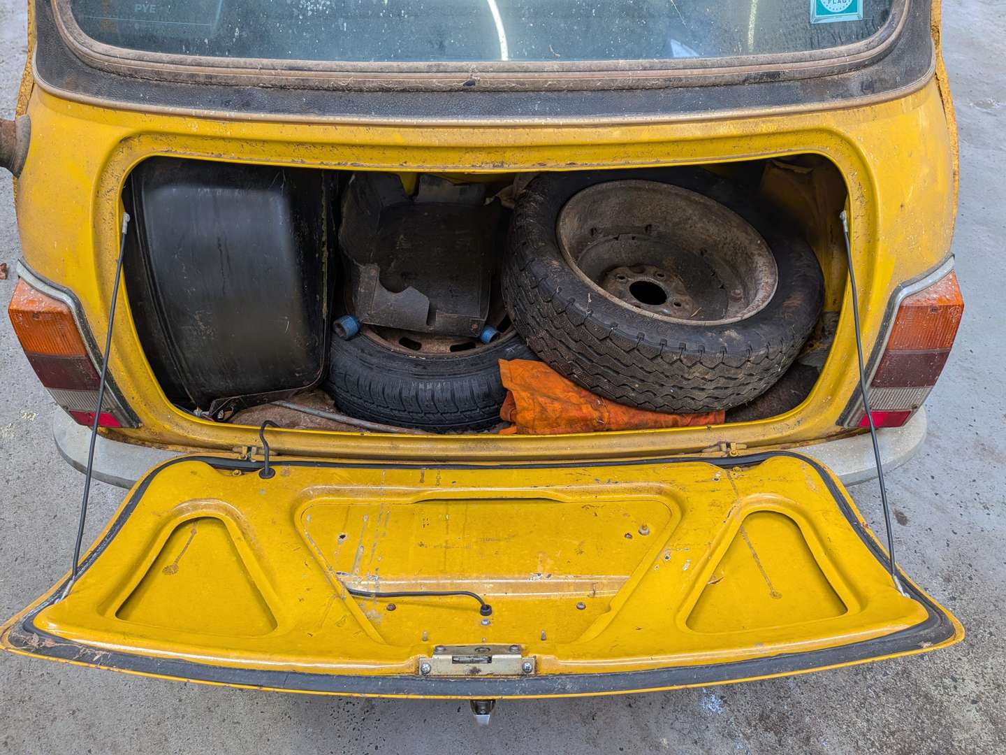 <p>1979 LEYLAND MINI 1275 GT</p>