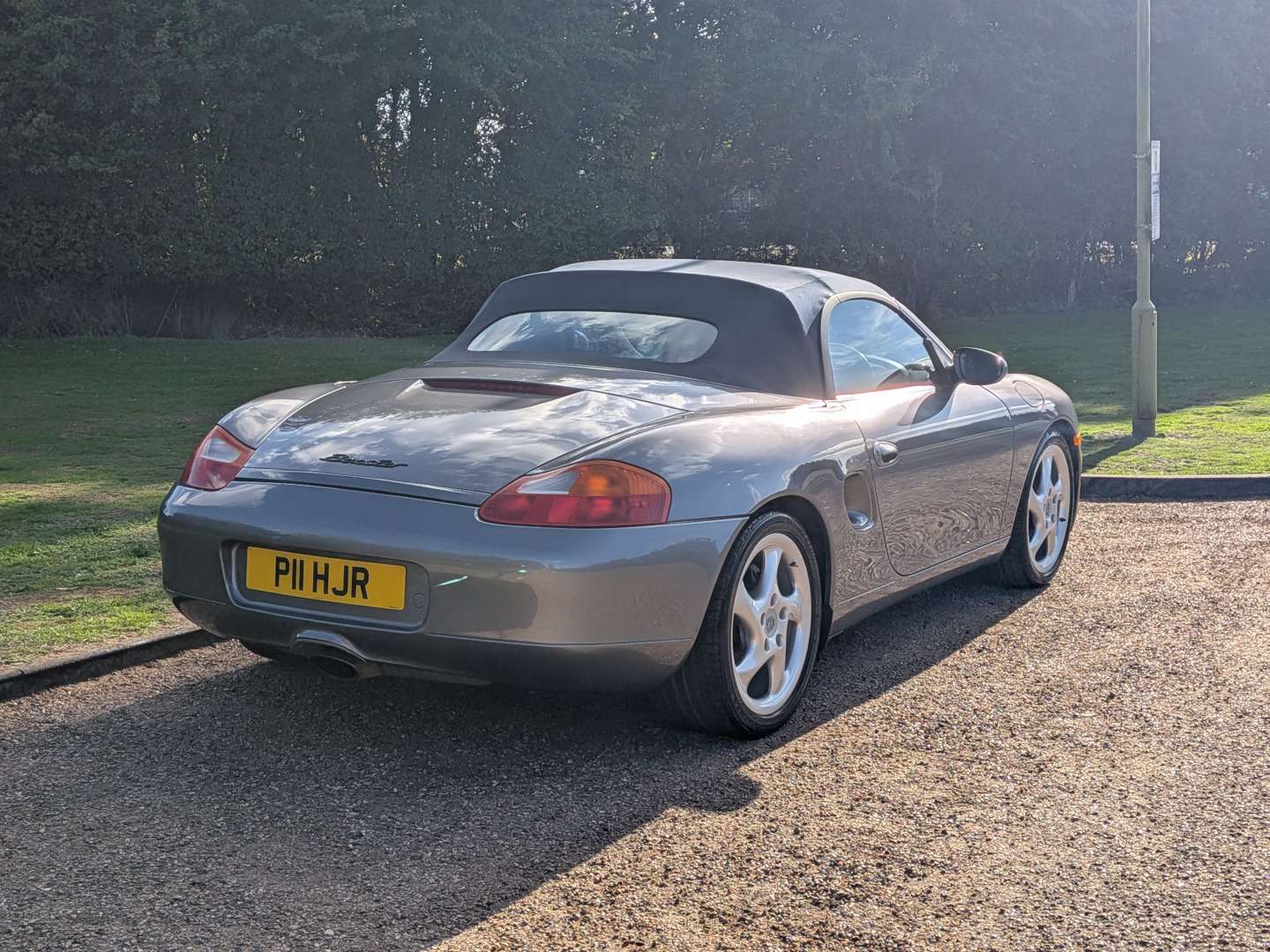 <p>2002 PORSCHE BOXSTER 2.7</p>